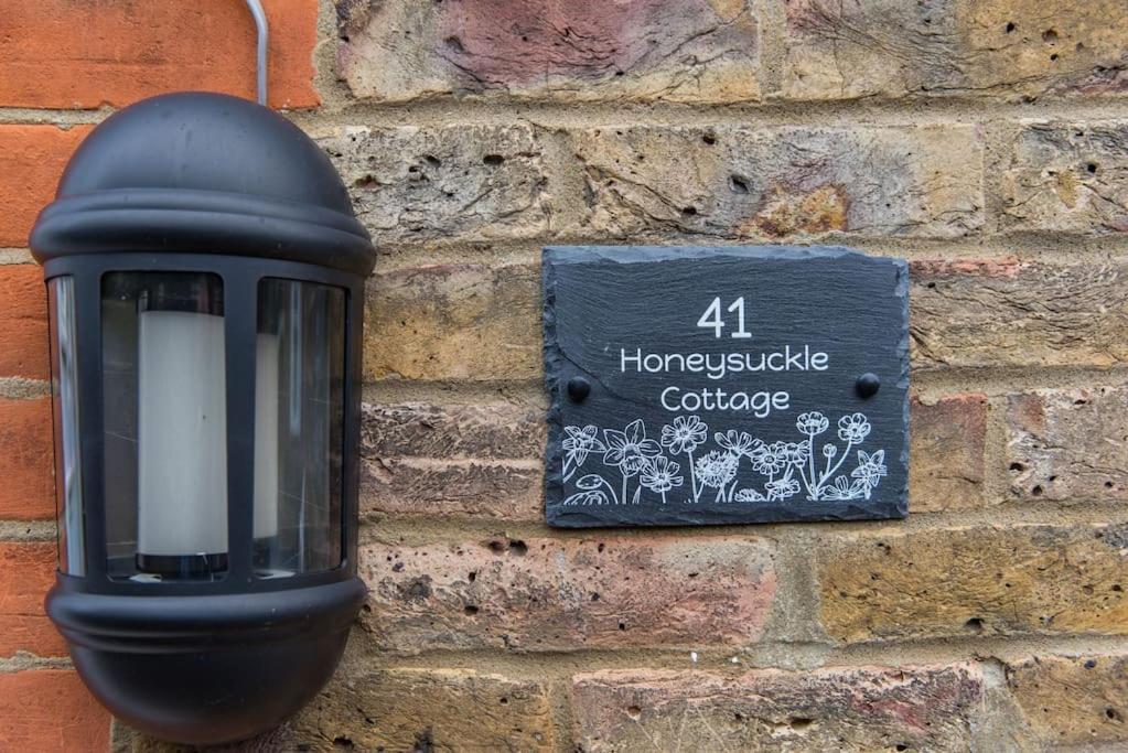 Honeysuckle Cottage Whitstable Exterior foto